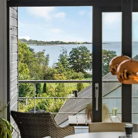 Дом отдыха 3 Bedroom In *