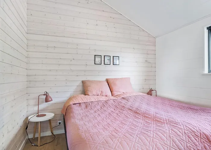 3 Bedroom In * Обенро